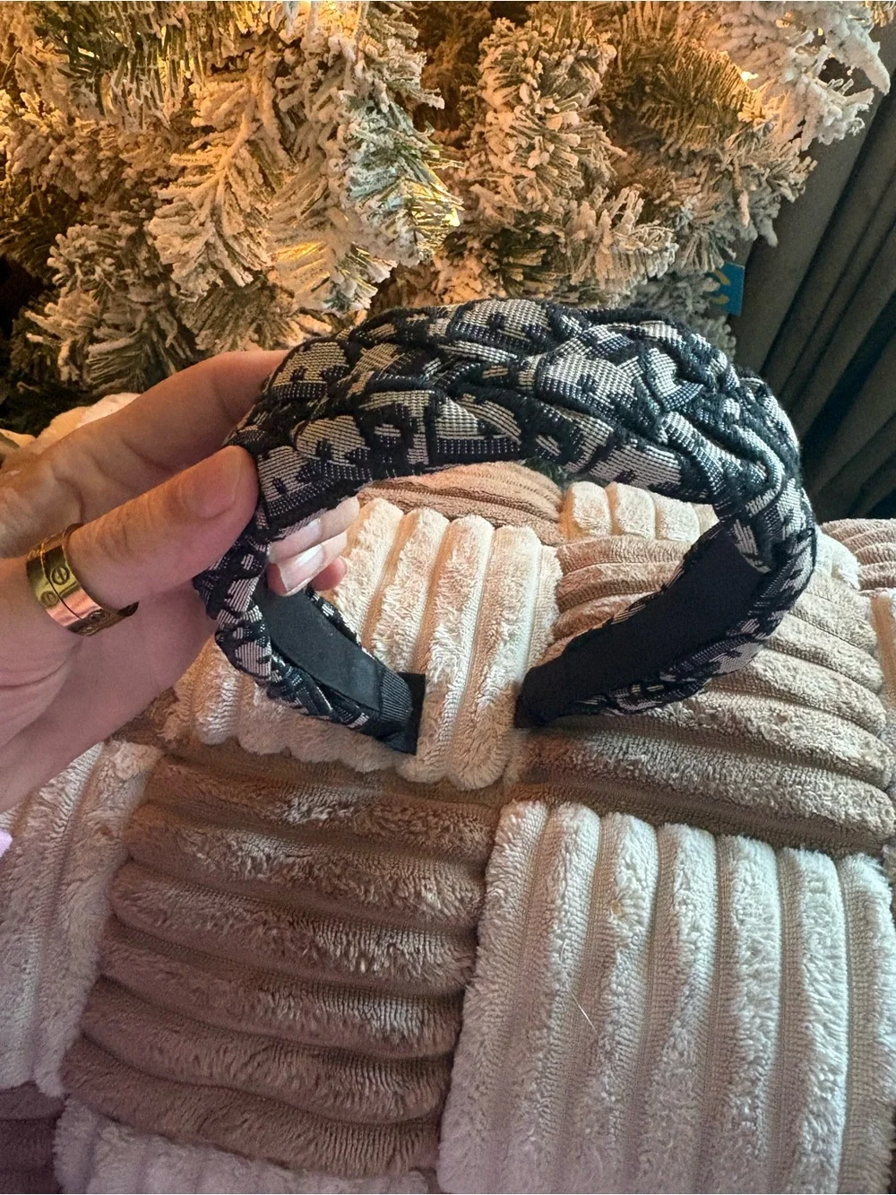 Fashion Black and White Patterned Padded Headband - Women Accessories
